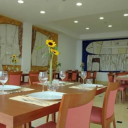 Casa Rossa 1888 מלון 3*